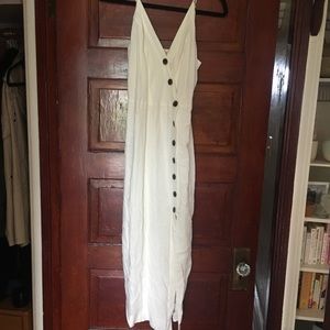 NWT White midi dress with buttons